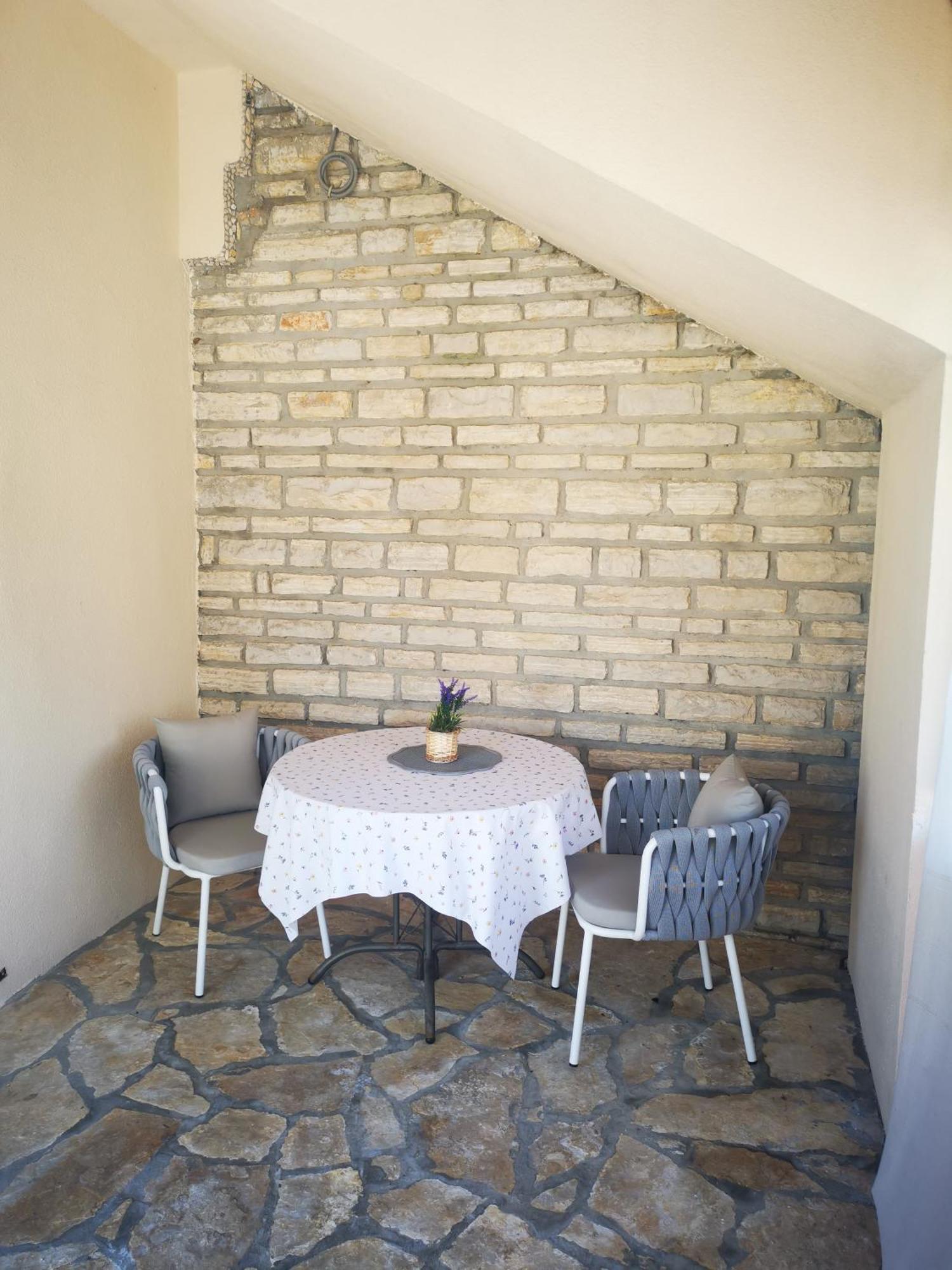Apartments Busic Biograd Na Moru Bagian luar foto
