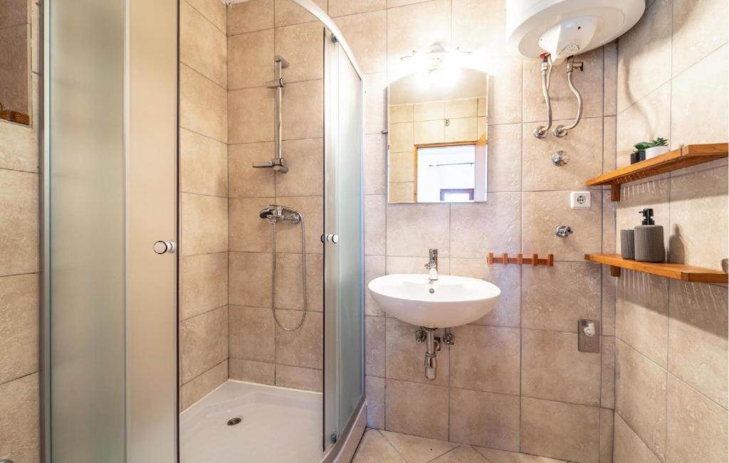 Apartments Busic Biograd Na Moru Bagian luar foto