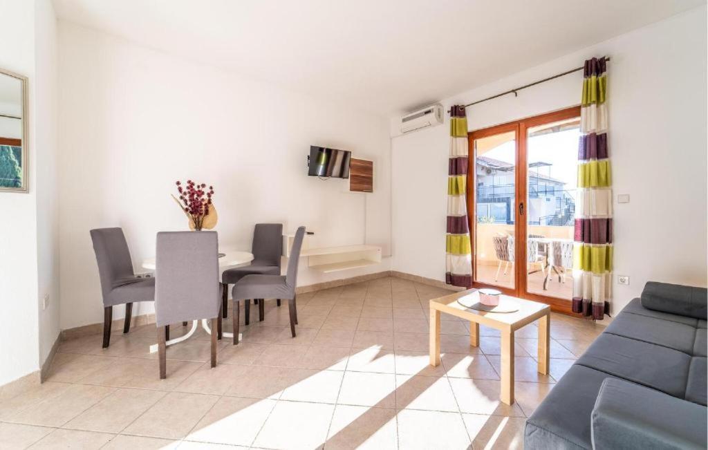 Apartments Busic Biograd Na Moru Bagian luar foto