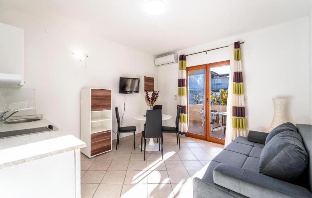 Apartments Busic Biograd Na Moru Bagian luar foto